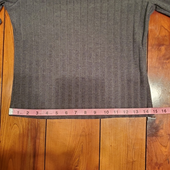 Women's/Juniors dark green ribbed sweater - Picture 7 of 8